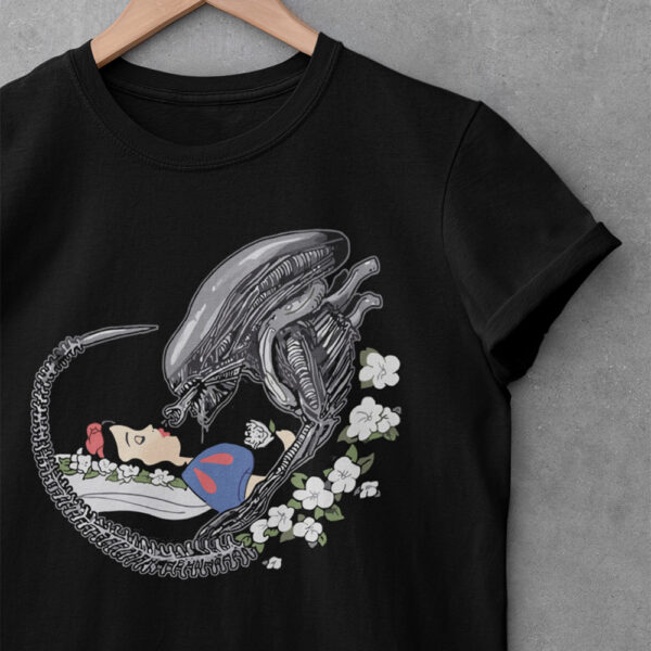 Alien - Snow White